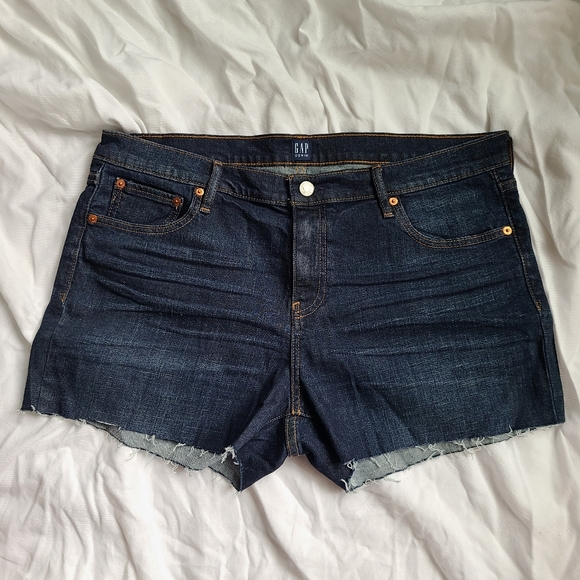Gap Denim Cut Off Shorts - Picture 3 of 7